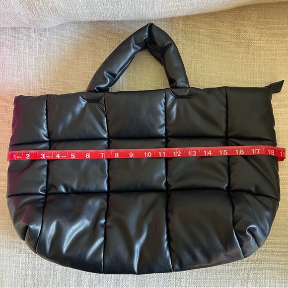 SHIRALEAH Quilted Tote with Crossbody Strap - Picture 3 of 4